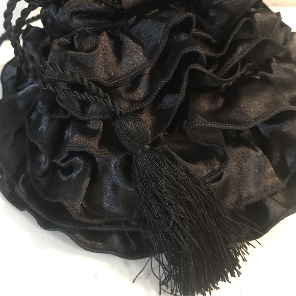H&M ruffled black shoulder bag - Picture 3 of 6